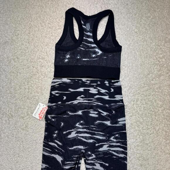 Free People Go To Matching Set Bra + Leggings Black Combo XS/SMALL NWT - Picture 8 of 9